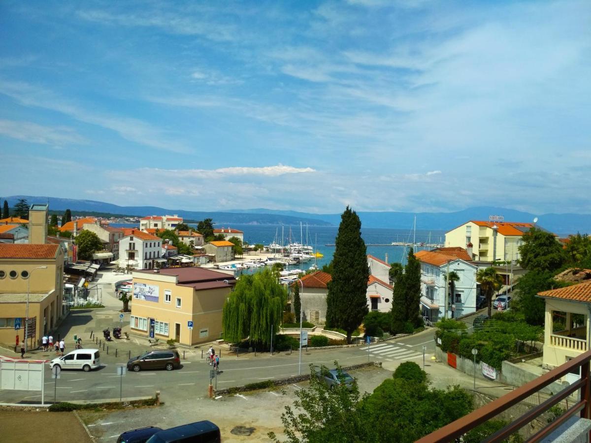 Apartments Matuc Malinska Exterior photo