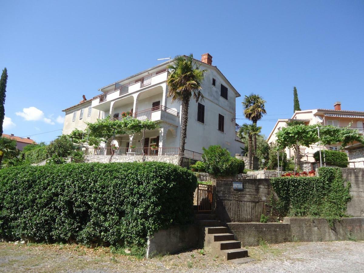 Apartments Matuc Malinska Exterior photo